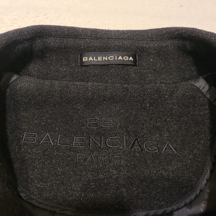 발렌시아가 벨트 롱코트 이미지