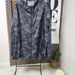 남자105-110밀리터리 바람막이