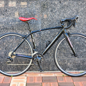 메리다 스컬트라 200 로드 자전거 팝니다