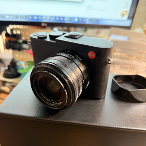 라이카q1 풀박스 + 액세서리 팝니다