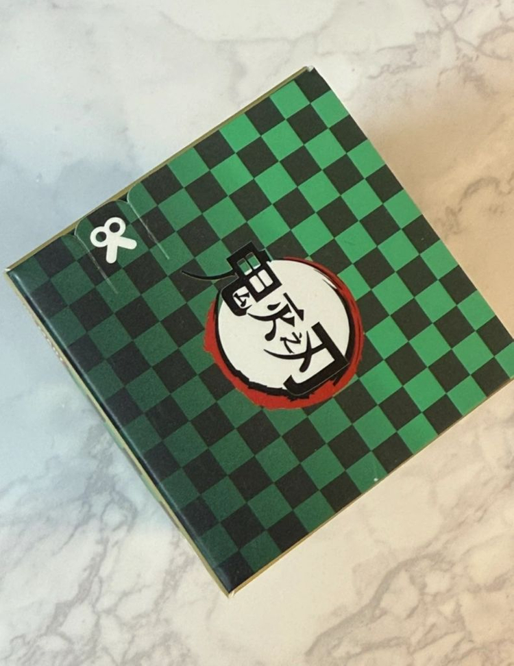 귀멸의 칼날 탄생화 피규어 시노부 미개봉 이미지