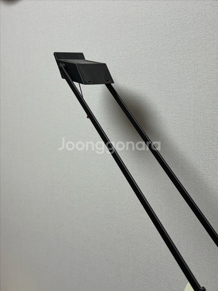 아르떼미때 티지오 조명 (정품)--1