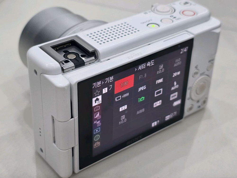 소니 ZV-1m2 카메라 + 슈팅그립--2