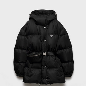 프라다 리나일론 벨트백 패딩 다운 자켓