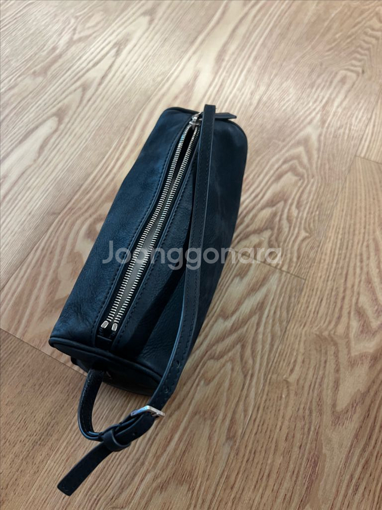 더 로우(The Row)90s 스웨이드 토트백 블랙 색상--2