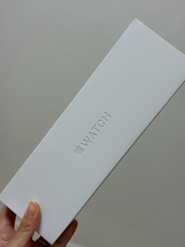 애플워치 11 GPS 42mm 제트 블랙 알루미늄 케이스 블랙 스포츠 밴드 (SM) MEQT4KH/A 이미지