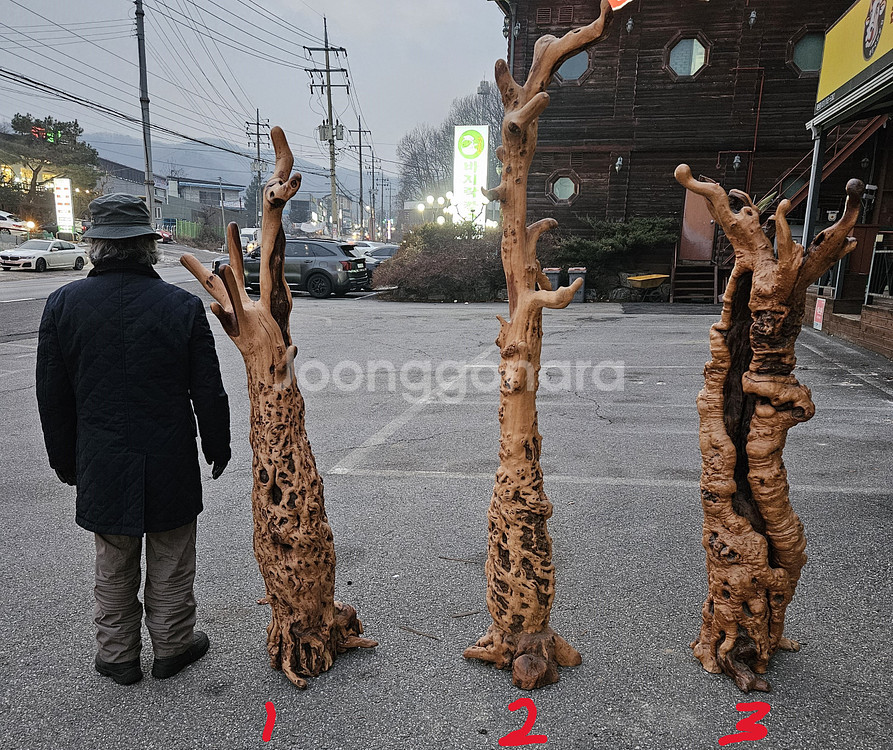 고급 원목옷걸이 스탠드옷걸이 옷걸이행거 원목행거 옷걸이스탠드 대추나무 스탠딩옷걸이 팝니다.--0