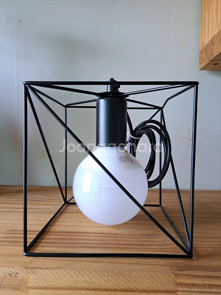 1등용 블랙 스틸 펜던트 조명 새상품--1