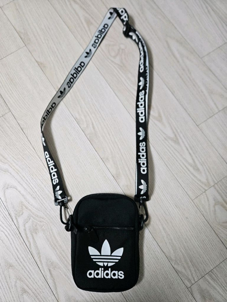 나이키 휠라 아디다스 아이스비스킷 키즈가방 모자등--1