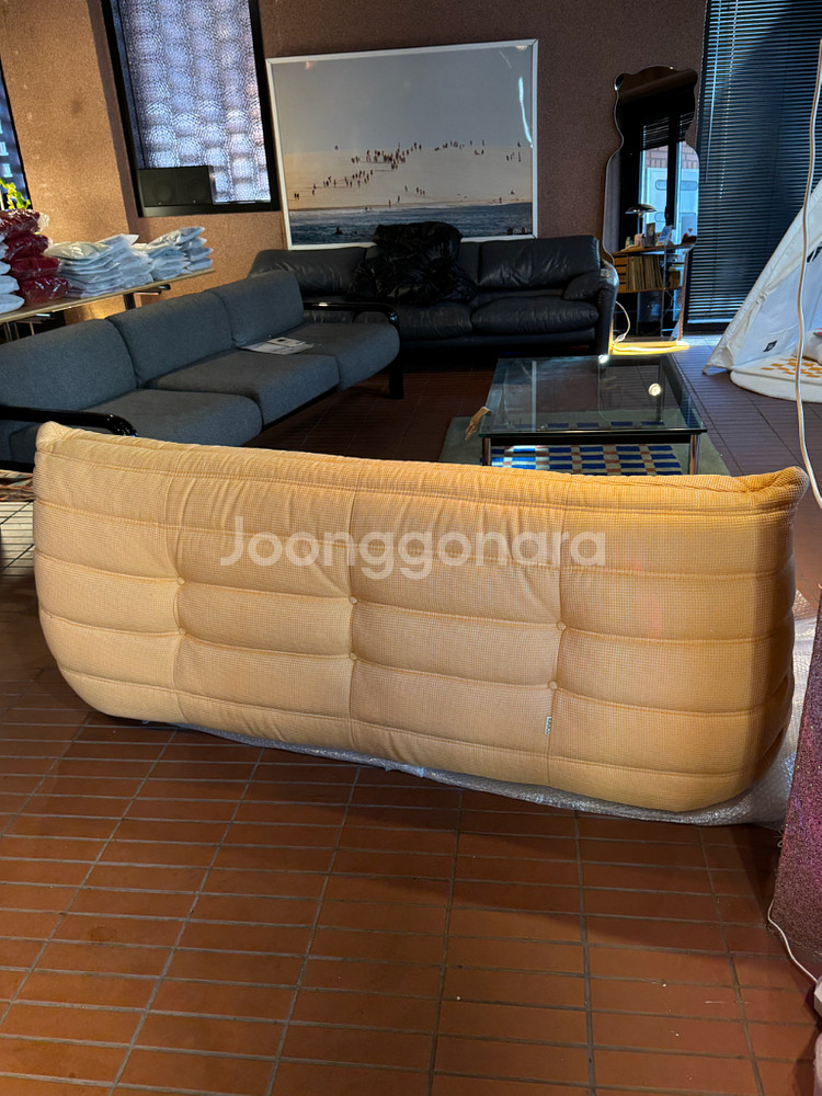 ligne roset 리네로제 토고 소파 (3시트) 팝니다--1