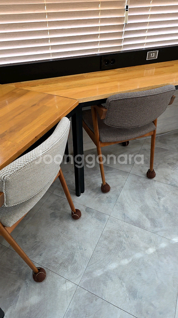 패브릭 원목의자--3