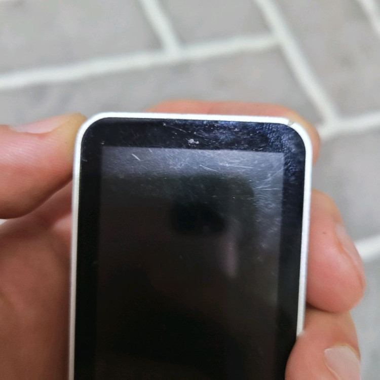 삼성 옙 YP-Q3 4기가 mp3 부품용 이미지