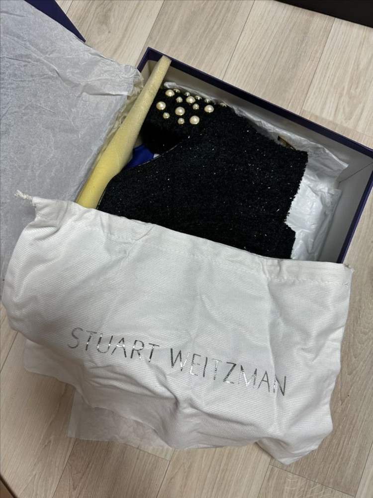 스튜어트 와이츠먼 트위드 앵클 부츠--4