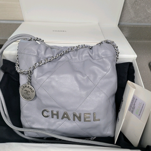 정품 샤넬 22백 미니 그레이(한정 컬러)