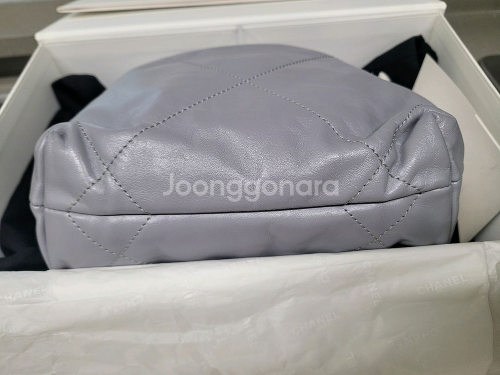 정품 샤넬 22백 미니 그레이(한정 컬러)--4