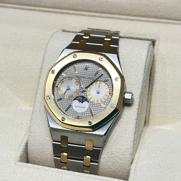 오데마피게 로얄오크 데이데이트 문페이즈 옐로우 골드 콤비 - 25594SA 36 mm 이미지