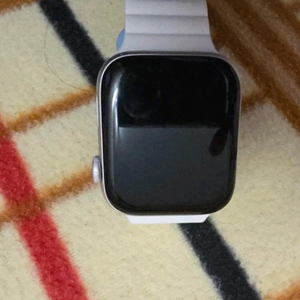 애플워치 7 시리즈 실버 이미지