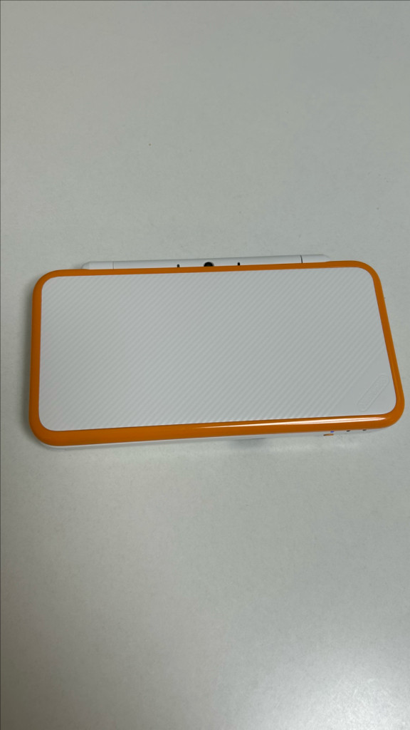 닌텐도 2DS XL 화이트 오렌지 풀구성 이미지