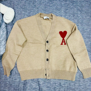 아미 빅하트 울 가디건 이미지