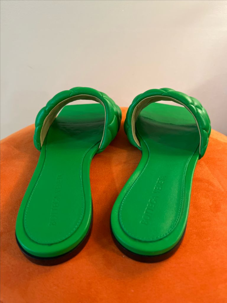 보테가베네타 퀼팅 뮬 슬리퍼--6