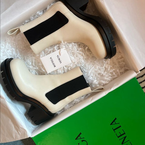 정품 보테가베네타 여성 첼시부츠