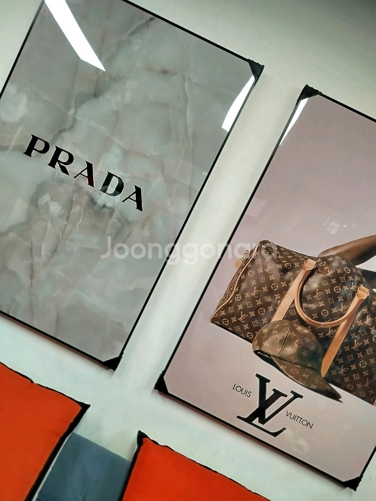 프라다 루이비통 감성 그림액자 그림 액자 팝아트 인테리어소품 명품그림 명품액자 꽃 인테리어 유화 해바라기 거실--1