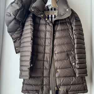 새상품급 정품 버버리 다운패딩 여성 해로우든 버버리패딩 밍크그레이