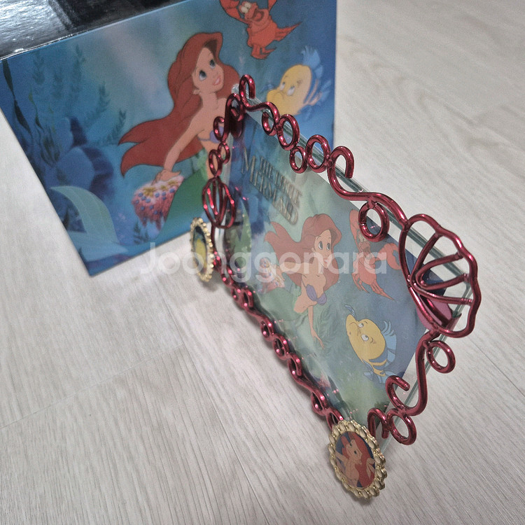 아리엘 철제 액자 세트 디즈니 인어공주 액자 기념품 장식 포스터액자 거치대--6