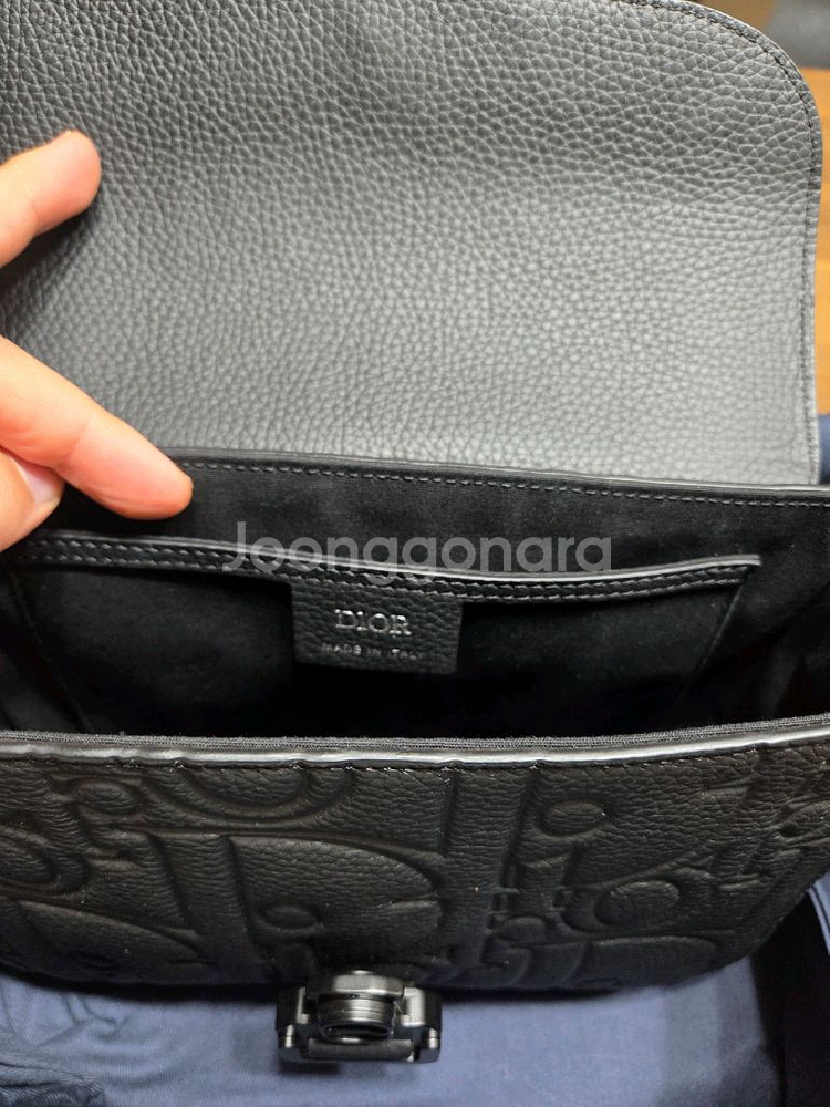 디올 가방 Saddle 스몰 플랩 스트랩백 팝니다.--2