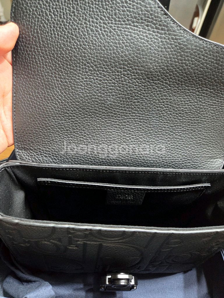 디올 가방 Saddle 스몰 플랩 스트랩백 팝니다.--3