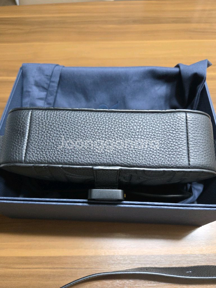 디올 가방 Saddle 스몰 플랩 스트랩백 팝니다.--6