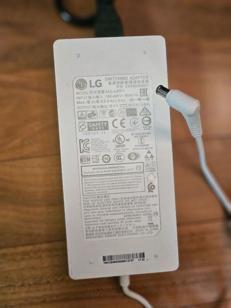 빔프로젝트 LG HU70LA 이미지