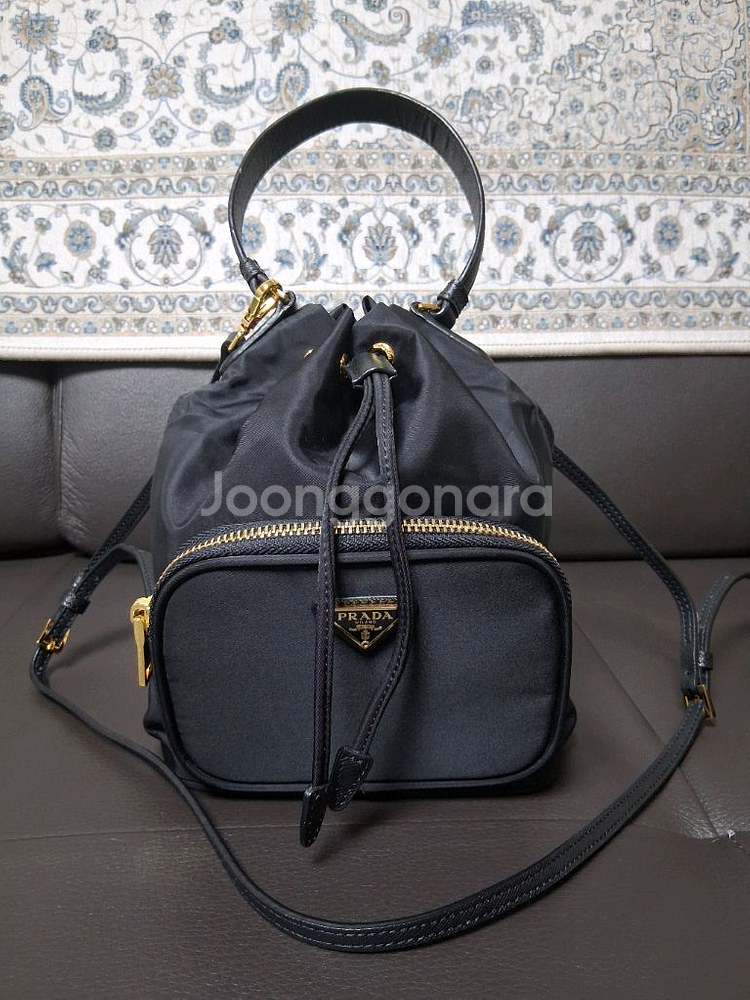 프라다버킷백--3