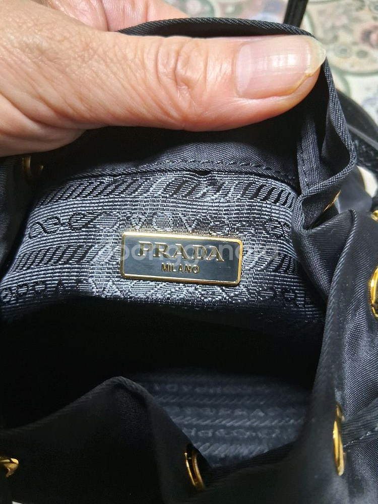 프라다버킷백--7