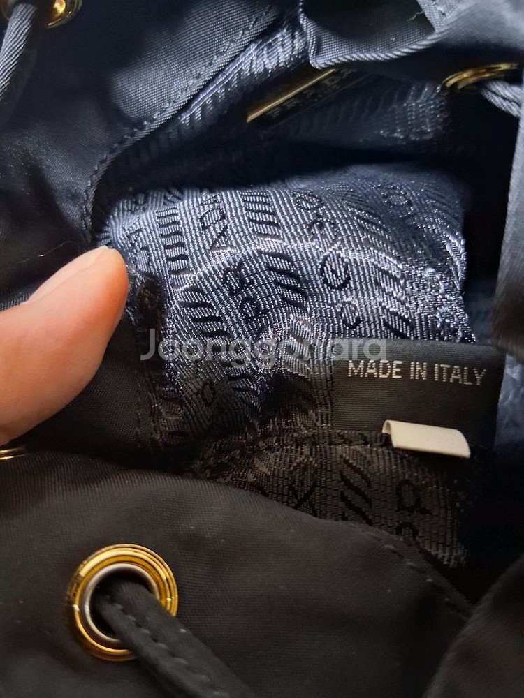 프라다버킷백--9