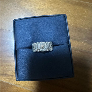 부첼라티 다이아몬드 반지 이미지