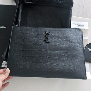 생로랑 YSL 클러치백