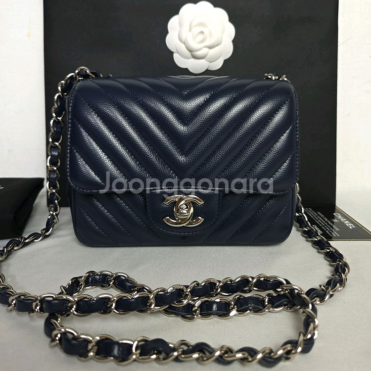 샤넬 쁘띠삭 캐비어 네이비--0