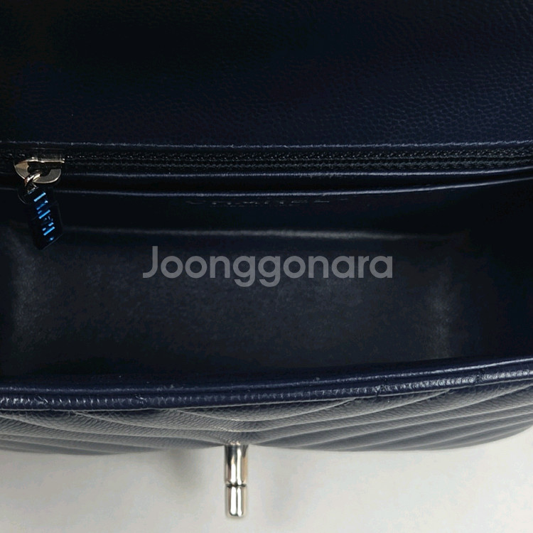 샤넬 쁘띠삭 캐비어 네이비--9