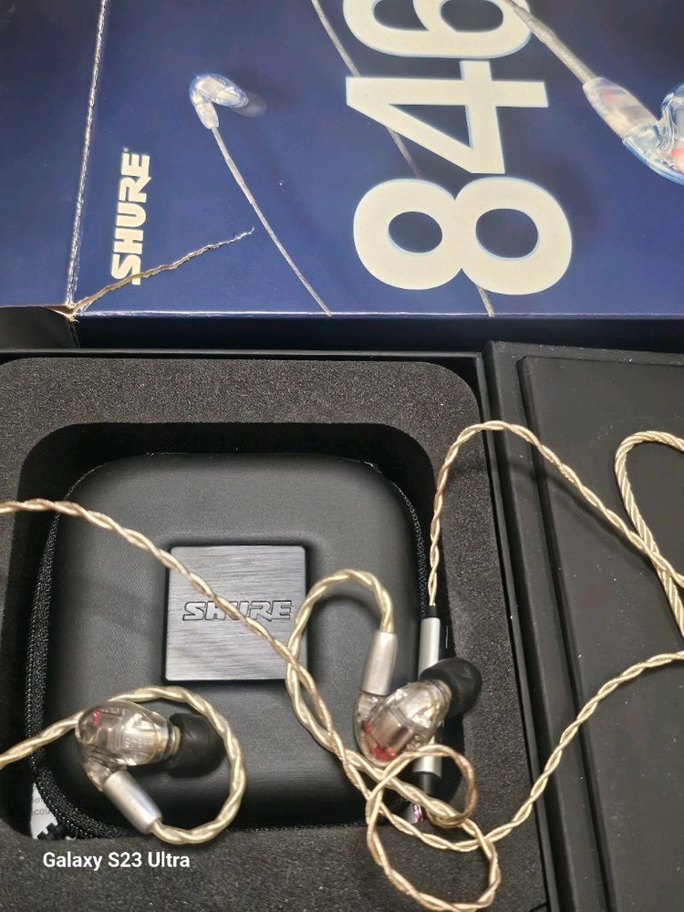 슈어 SE846-BT1 무선 이어폰 이미지