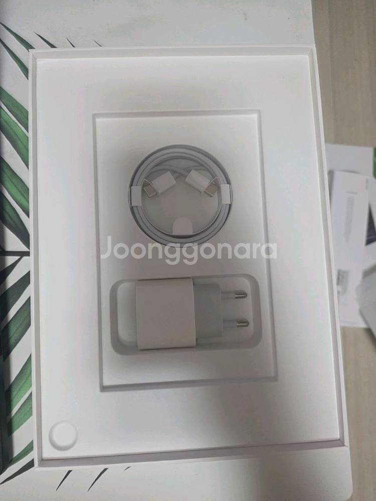 iPad Air5 아이패드에어5 M1 64gb 셀룰러(5g)모델 판매합니다--1