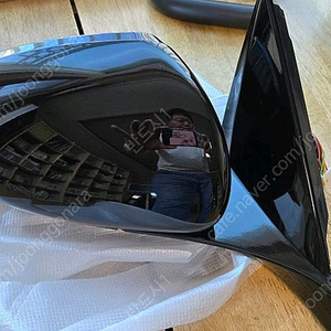 올뉴 K7 블랙펄 사이드미러 운전석(좌측) 팝니다. 이미지