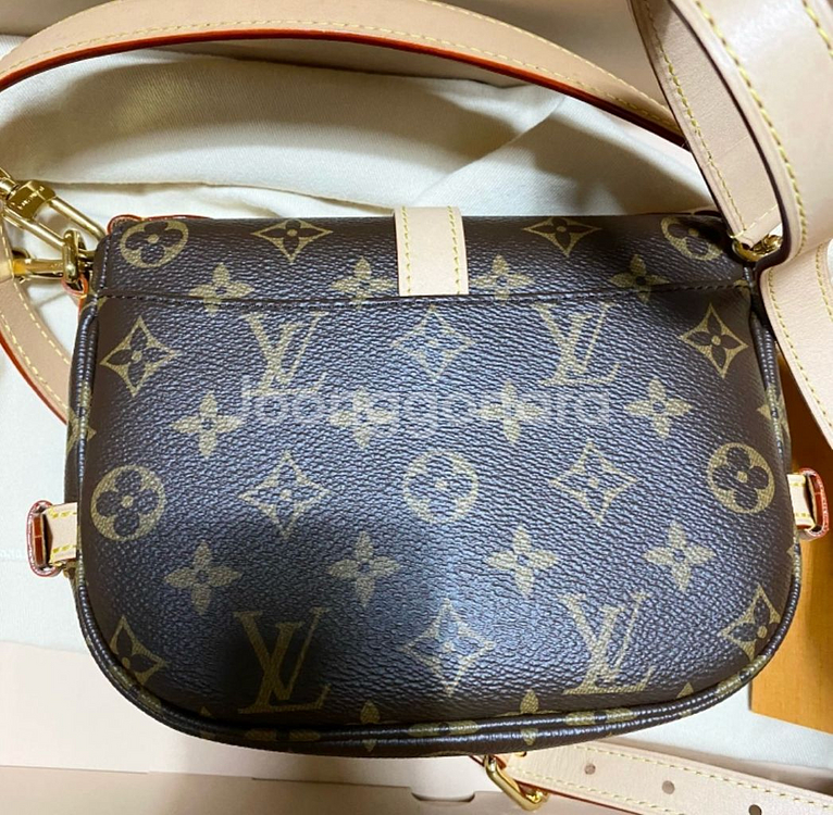 루이비통 소뮈르bb--1