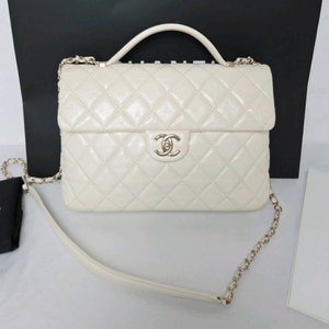 샤넬 카프스킨 핸들 크로스백