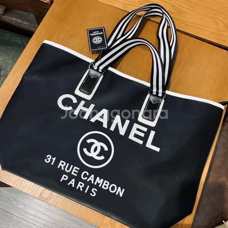 샤넬 블랙 토트백--0