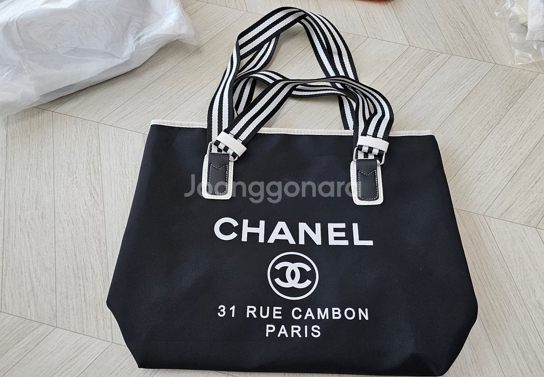 샤넬 블랙 토트백--4