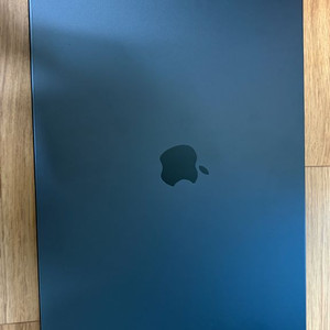 맥북프로 M4 max 16 스블 팝니다