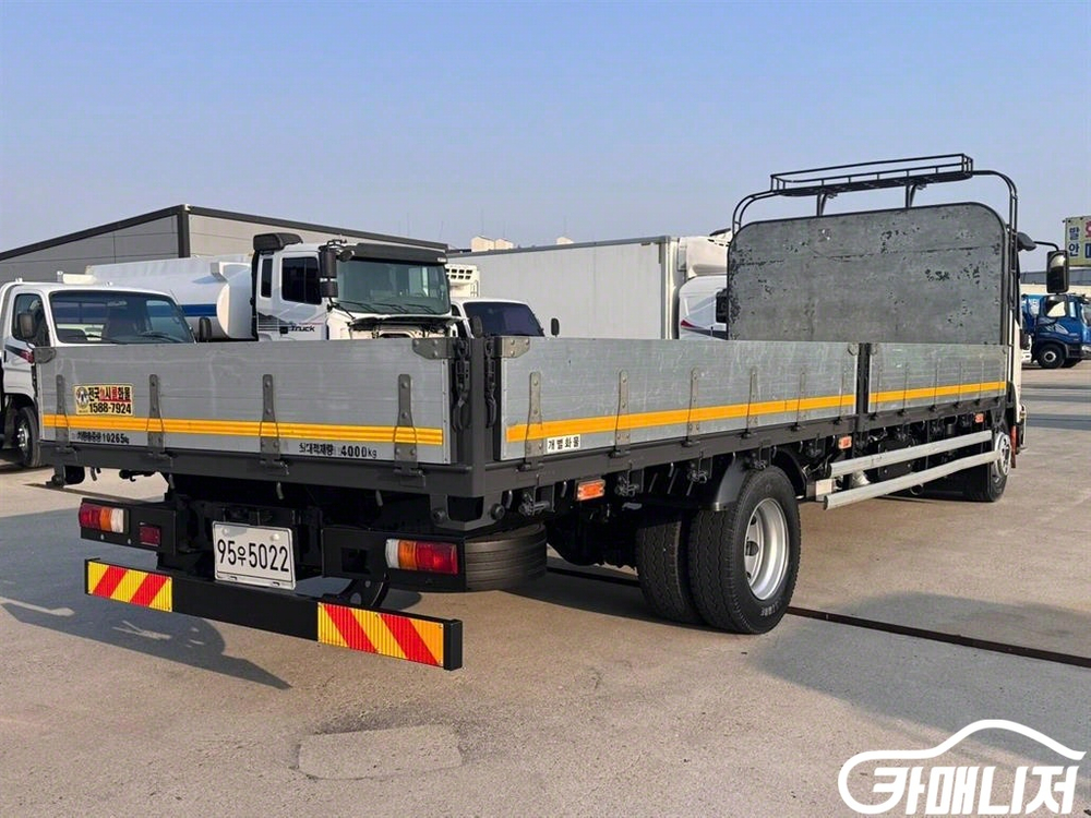 [중대형화물]카고(4.5~5톤) 메가트럭5톤 초장축 (4.5톤) #가을특가 이미지