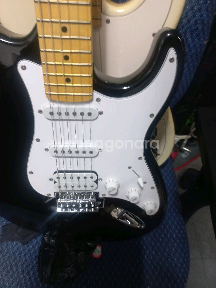 루나스 일렉기타--0