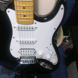 루나스 일렉기타